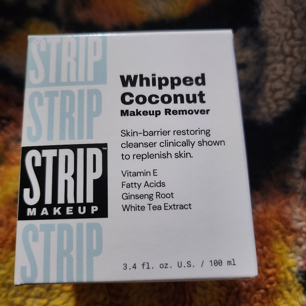 Strip makeup whipped coconut makeup remover